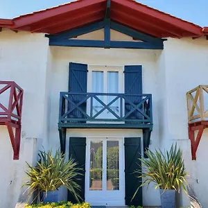  Hébergement de vacances Etoiles De Maëva France
