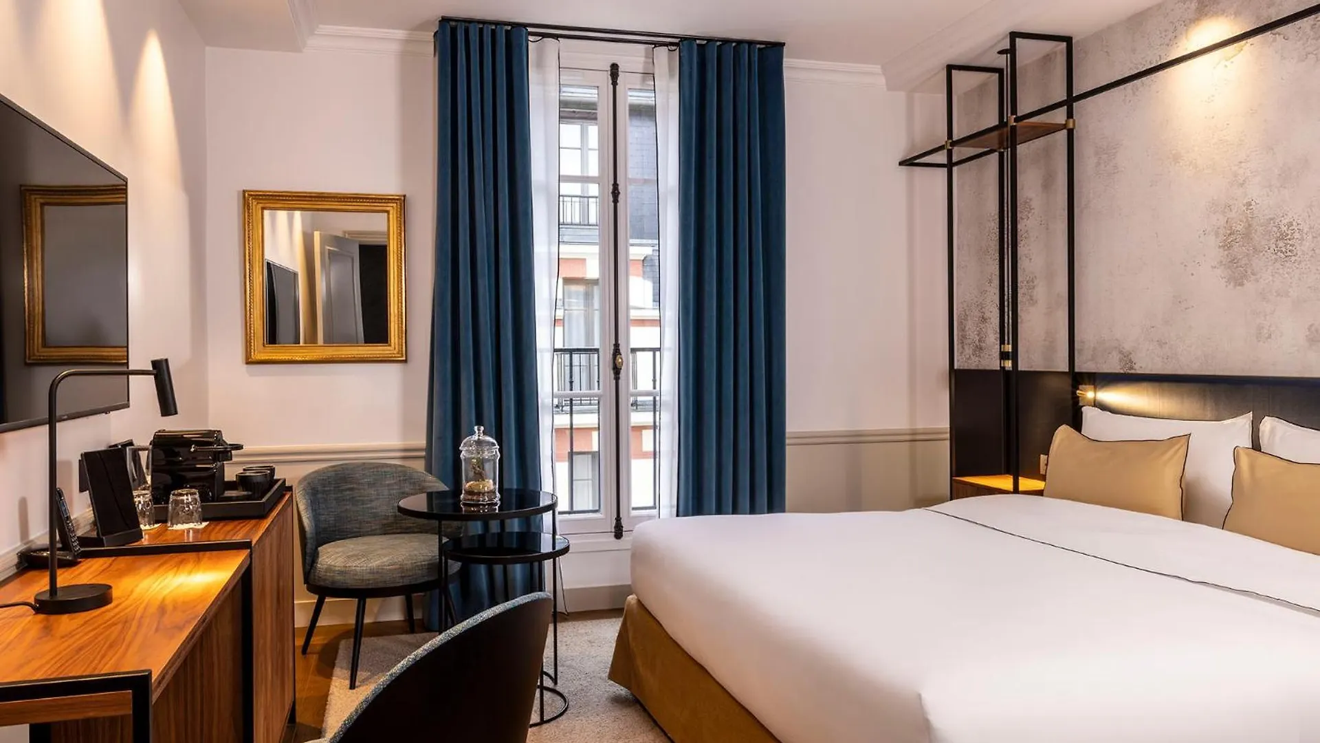 ****  Victoria Palace Hotel Paris France